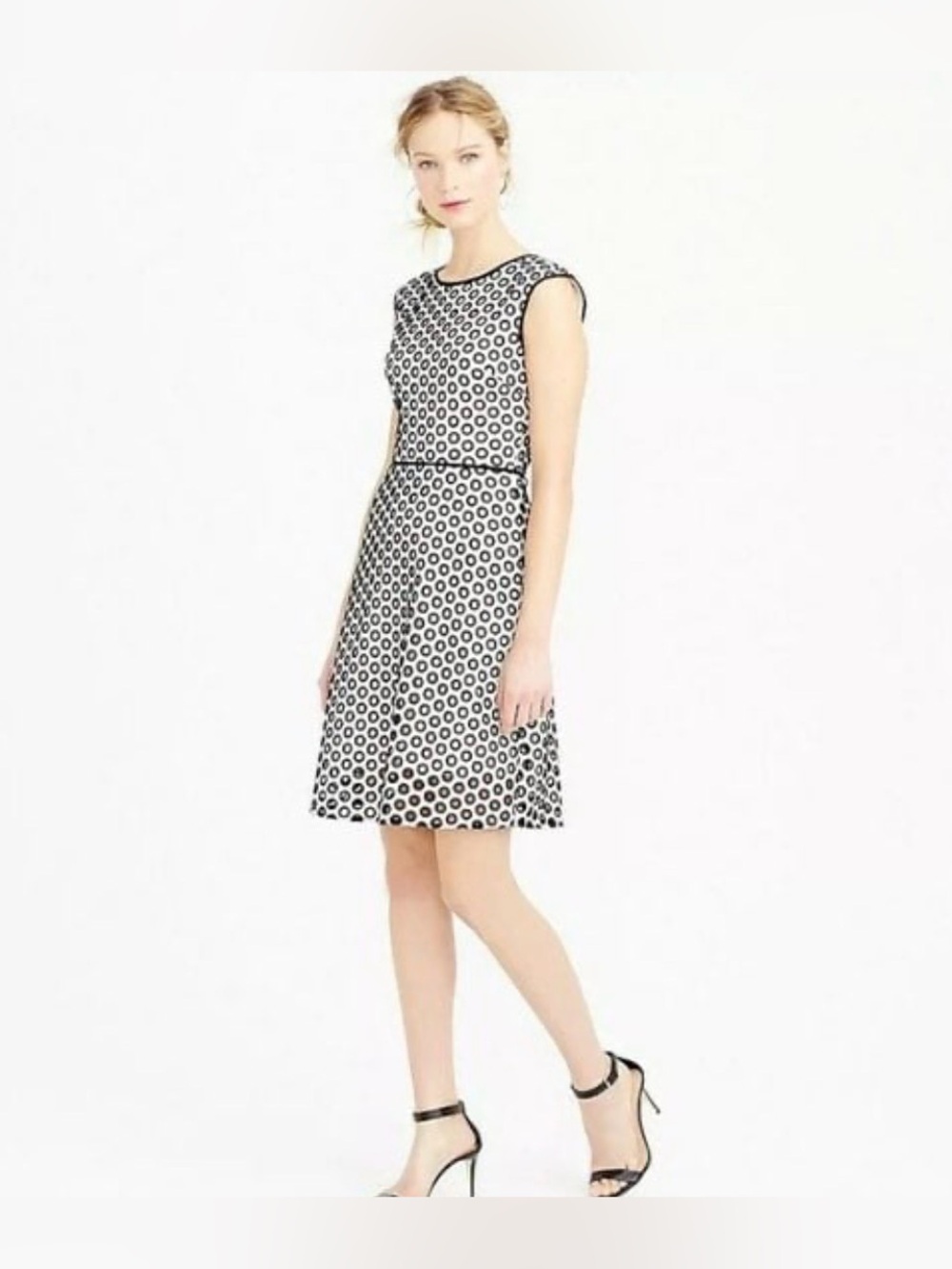 J. Crew Punch Out Eyelet Fit and Flare women’s dress size 2 lovely one - Picture 4 of 16